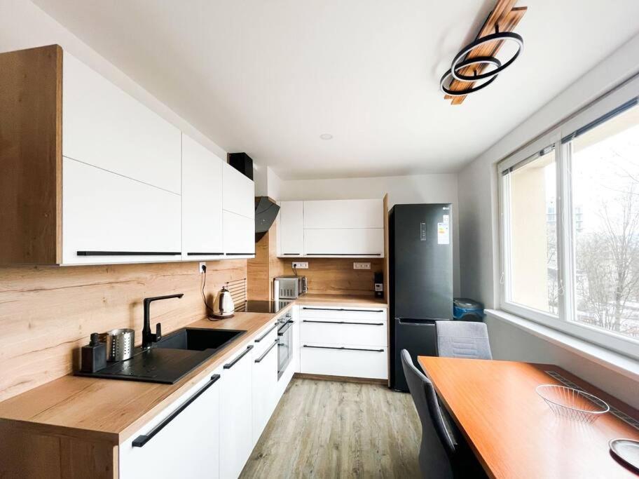 Krasny Zrekonstruovany Byt 3+1 Liberec Exteriér fotografie